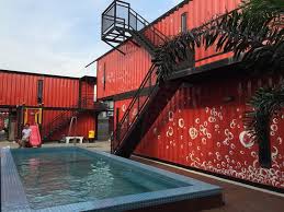 Berbagai fasilitas umum lain juga tersedia untuk memanjakan waktu anda selama menginap di hotel megah ini. Nice Container Hotel Suitable For Family Review Of Farm Ville Cafe Homestay Sekinchan Malaysia Tripadvisor