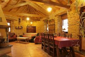 Conoce esta fabulosa región y luego sumérgete entre las burbujas del jacuzzi de alguno de nuestros hotelitos con encanto. Casas Rurales En Castilla Y Leon Desde 28 Hundredrooms