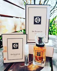 Memiliki wangi yang lembut dan tahan lama, minyak wangi ini akan memberikan kesan yang manis dan segar! Perfume De Essence Wangi Dan Tahan Lama Ieyra Com