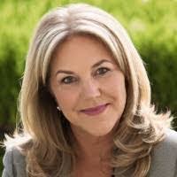 Amber Gillette's Instagram, Twitter & Facebook