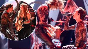 Polsat superhit festiwal 2021 sopot. Sopot 2021 Maneskin Szaleje Na Scenie Gejowski Pocalunek Artystow