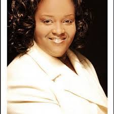 Carolyn Tabb's Instagram, Twitter & Facebook