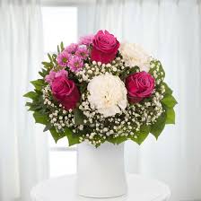 You can also send a little extra with your gift and a free message card. Blumenstrauss Pink Bouquet Online Versenden Aldi Blumen
