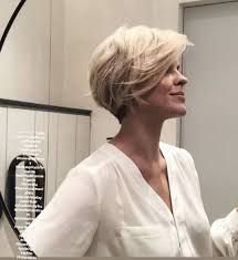 Courte coiffure pour les femmes agees. De Sublimes Coiffures Courtes Pour Les Femmes De 50 Et Plus