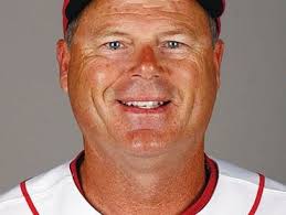 Watch Reds minor-league manager's epic ejection