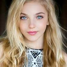 Luz Smith ( prima de ambar