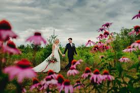 The 11 Best Outdoor Rustic Wedding Venues Near Ottawa Gatineau In 2020 Estate Wedding Wedding Venues Ottawa Rustic Wedding Venues