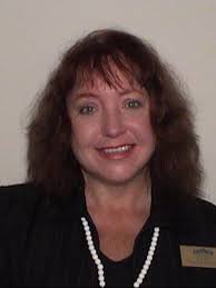 Evelyn Hendrix's Instagram, Twitter & Facebook