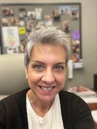 I went to the salon to get a pixie cut and this is what I ended up with.