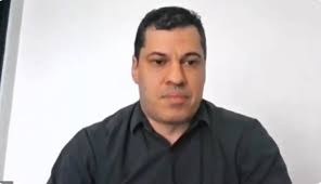 Va a venir una cuarentena... total o parcial'. Dos expertos consideran que  sin cerrar no se