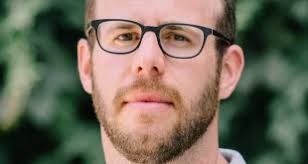 Bruce and Rhonda Wildman to Be 2019 Lamplighters for Pearl Street Menorah  Lighting