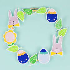 Get tutorials to decorate homemade easter wreath it's the perfect time to give your home a refreshing makeover with these adorable diy easter wreath ideas for the front door. Adorable Paper Easter Wreath With Free Printable