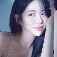 Erika Kim (@iam.eri___) • Threads, Say more