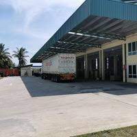 Manufacturing cooking oil and margarine; Yee Lee Trading Co Sdn Bhd Factory