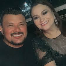 Gigi Castro's Instagram, Twitter & Facebook