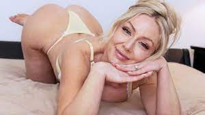 Amateur Hotwifing Works – Sadie Summers – MILFTrip – MILF Porn Blog