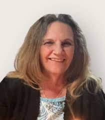 Vickie Wray's Instagram, Twitter & Facebook