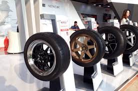 Sedikit tips yang kami bagikan mengenai ban dan service laptop surabaya sebelum membeli ban baru adalah lihat kode. Harga Ban Mobil Gajah Tunggal November 2019 Ada Kenaikan 3 4 Gridoto Com