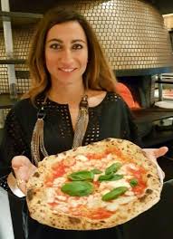 Next, you can browse restaurant menus and order food online from italian places to eat near you. Pizza Die Kunst Der Neapolitaner Terra Italia