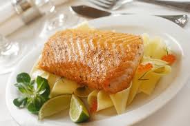 Bandnudeln Mit Lachsfilet Rezept Lachs Gerichte Rezepte Ballaststoffreiches Essen
