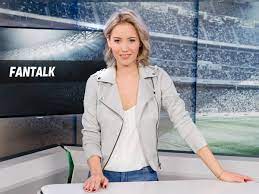Unser angebot auf sport1.de wird durch werbung sport. Fantalk Laura Papendick Moderiert Fussball Talkformat Auf Sport1