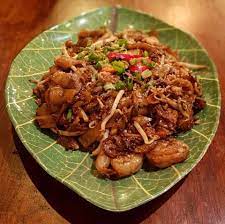 This is a recipe for singapore char kway teow (炒粿條), a favourite local hawker delight. Facebook