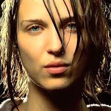 Maggie Morrison's Instagram, Twitter & Facebook