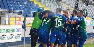 Hükmen yenik sayıldığı trabzonspor maçının ardından, 8 kasım 2003 fenerbahçe çaykur rizespor maçı'ndaki çift sarı kart olayı nedeniyle aldığı 1 puandan da. La61sfrkubafbm