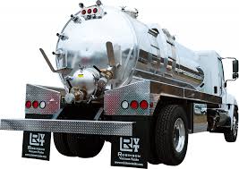 Today we mainly focus on the 2,000 gallon aquarium build! 2 000 Gallon Commercial Septic Tank Truck Robinson Vacuum Tanks