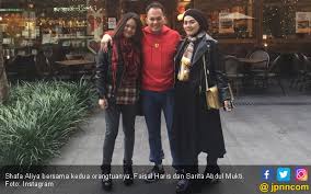 Aksi pelabrakan jennifer dunn yang dilakukan oleh shaffa harris pada tahun 2017 lalu pun seolah memperkuat asumsi publik soal. Usai Marah Marah Faisal Harris Ajak Anak Anaknya Berlibur Jpnn Com
