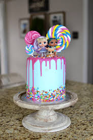 Idees De Gateaux D 39 Anniversaire Pour Poupees Surprise Lol Idee Gateau Idee Gateau Anniversaire Gateau Anniversaire