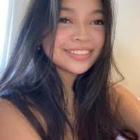 Phoebe Santos's Instagram, Twitter & Facebook