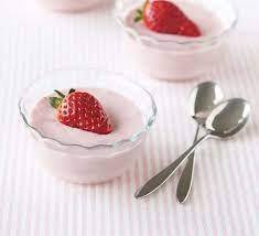 Strawberry Marshmallow Mousse Mousse Recipes Bbc Good Food Recipes Strawberry Mousse Recipe