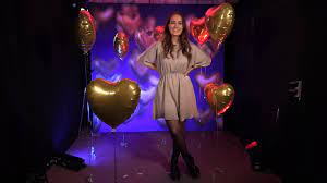 2.jill is speaking 5 languages. Terugkijktip Nijmeegse Influencer Jill Van Dooren Bij First Dates