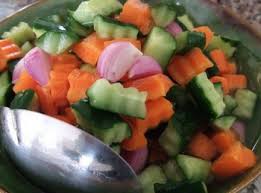 Di bawah ini ialah salah satu resep acar kuning sederhana tanpa santan yang lezat tetapi gampang untuk dipraktekkan. Resep Masakan Indonesia Resep Acar Timun Mentah Pakai Nanas Dan Wortel Enak