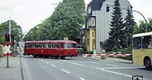 Auf Der Cronenberger Seite Erledigte 795 445 Den Pendelverkehr Auf Dem Reststuck Zwischen Kullenhahn Und Cronenberg Hie Eisenbahn Eisenbahnschienen Bundesbahn