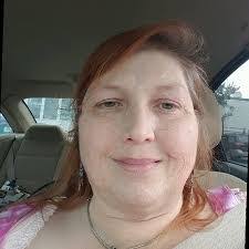 Melody Michaelis's Instagram, Twitter & Facebook