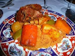 Couscous Tunisien A L Agneau Art De Cuisiner Couscous Tunisien Couscous Agneau Nourriture Tunisienne