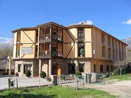 También te mostramos otros alojamientos cercanos a jerte. Hotel Los Arenales Provincia De Caceres Extremadura Jerte Opiniones Comparacion De Precios Y Fotos Del Pequeno Hotel Tripadvisor