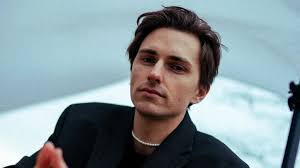 Josef Scott reveals new EP "Joy Street"