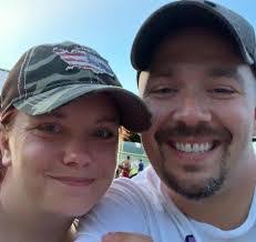 Stephanie Robison's Instagram, Twitter & Facebook