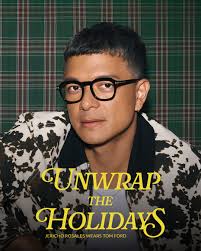 Unwrapping our holiday surprise with Jericho Rosales wearing Tom Ford.  Catch more of Jericho with Vision Express this season.