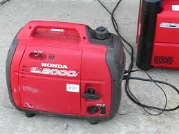 Honda eu2000i soon gained massive popularity and became one of the best selling portable generators ever made. Review Cpe Generator 2000 Watt Inverter Vs Honda Eu2000i Youtube 2000 Watt Generator Generators For Sale Inverter Generator