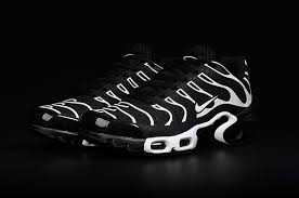 Black And White Nike Air Max Plus Late Nike Air Max Tn 2019 Kpu Black White Nike Air Max Tn Nike Air Max Nike Air Schuhe