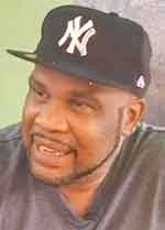 Sean Hinds confuses with two more video recordings