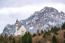 While there are never really great food options at the castle, it can be even harder to find something to eat at neuschwanstein in the winter. Neuschwanstein Castle In Winter Is It Worth Going Wanderingermany