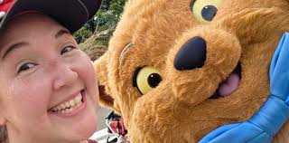 Conmoción en Disney tras la muerte de los dos hijos de una reconocida  influencer: tenían 10 y 7 años