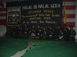 Tahap persiapan latihan dan materi fisik senam teknik dasar jurus pasang kuncian belaan belati senam toya sejak awal kita mengetahui bahwa psht mengajarkan pencak silat sebagai media untuk mendidik manusia berbudi pekerti luhur. 38 Gambar Animasi Senam Dasar Psht Inspirasi Terpopuler