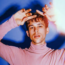 Tommy dorfman débarque dans jane the virgin — crédit(s) : Tommy Dorfman Actor Tommy Dorfman Man Crush Everyday Summer Film