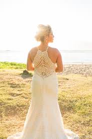 Hawaii wedding traditions are part of what makes a ceremony in paradise special. Top 5 Maui Beach Wedding Dress Styles Tropical Inspiration